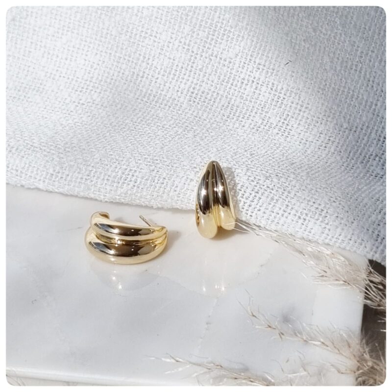 Brinco dourado argola orgânica G