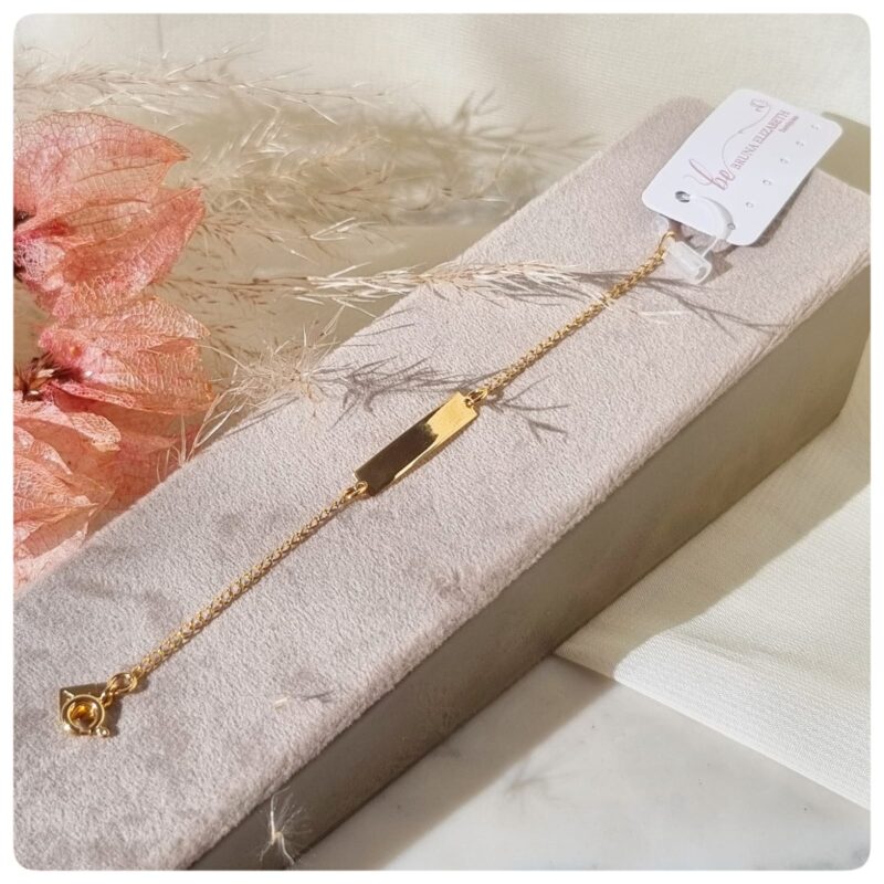 Pulseira infantil com plaquinha
