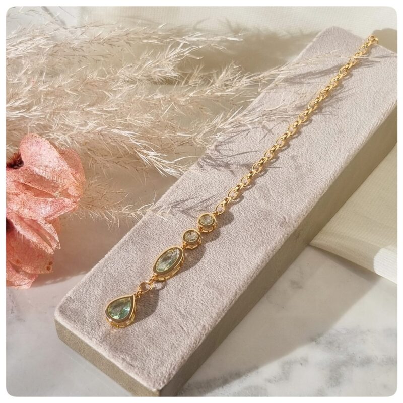 Pulseira com elo português e cristais verdes