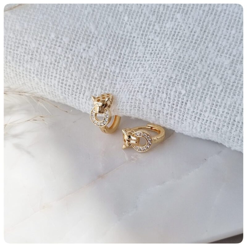 Brinco dourado argola leopardo P